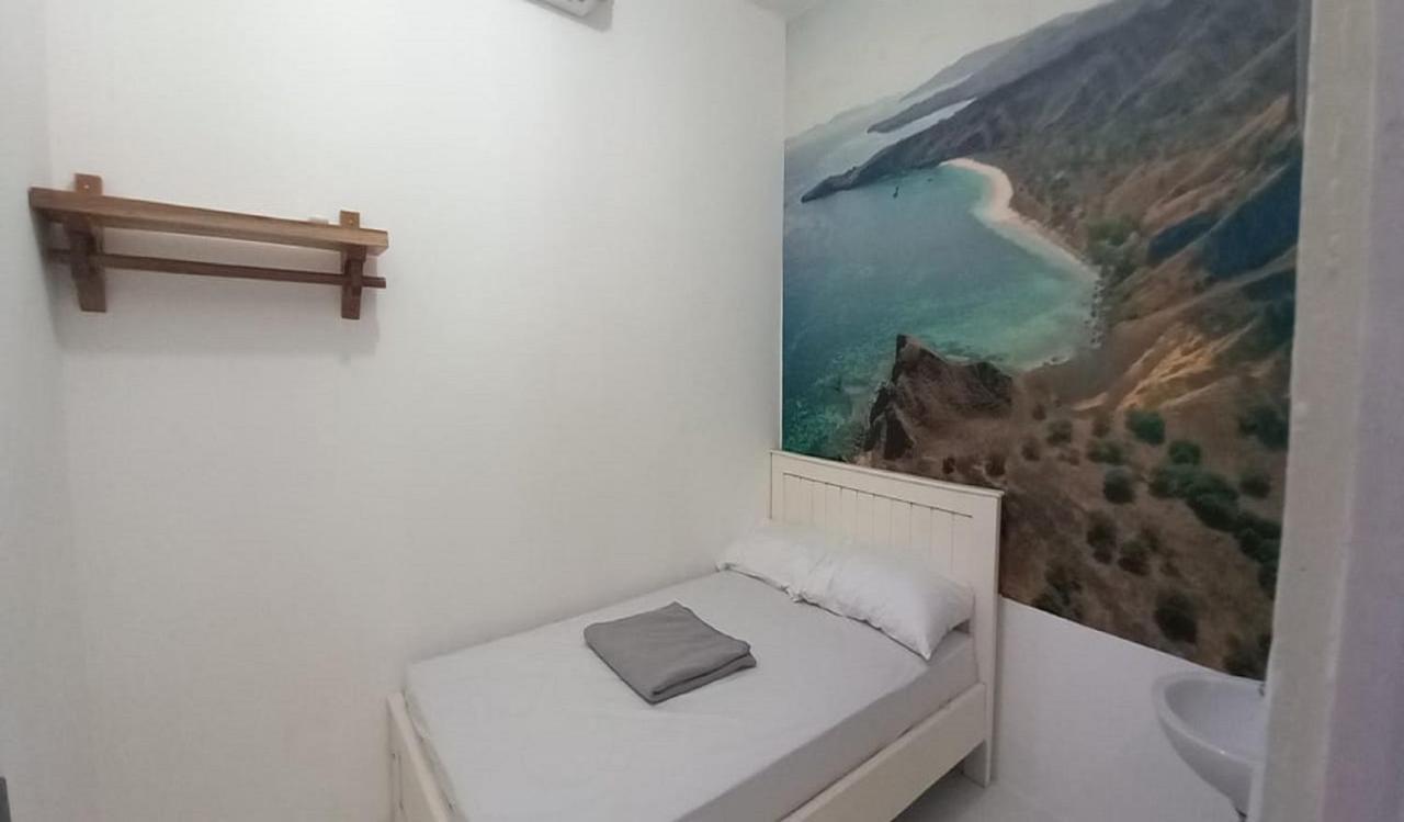 Oyo 90974 Homestay Golo Koe Sejahtera Labuan Bajo Exterior photo